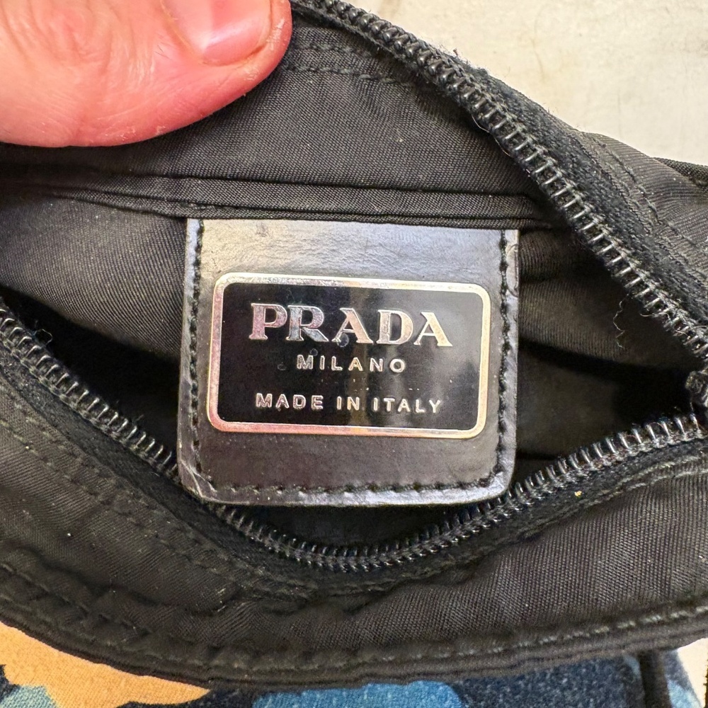 Prada vintage y2k black nylon swing pack crossbody bag - Picture 7 of 9